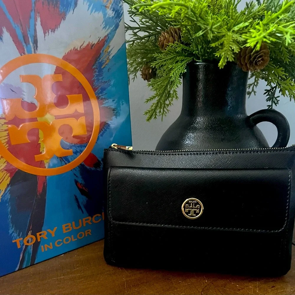 Tory Burch Robinson Clutch